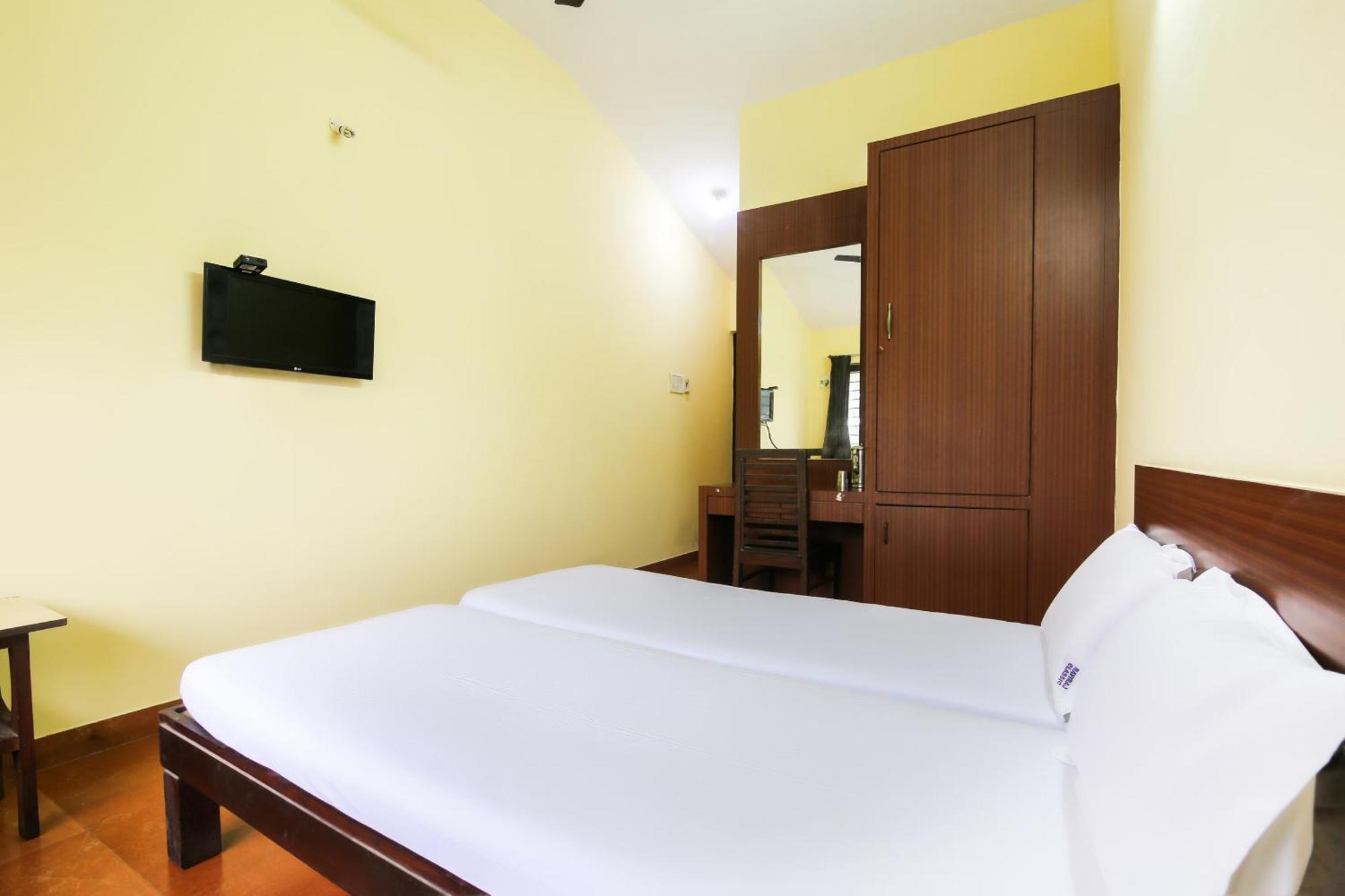 Hotel O Raviraj Classic Cana ภายนอก รูปภาพ