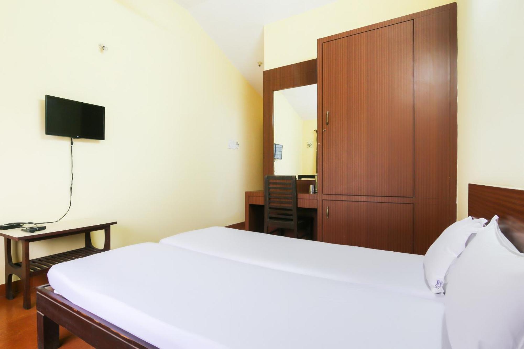 Hotel O Raviraj Classic Cana ภายนอก รูปภาพ
